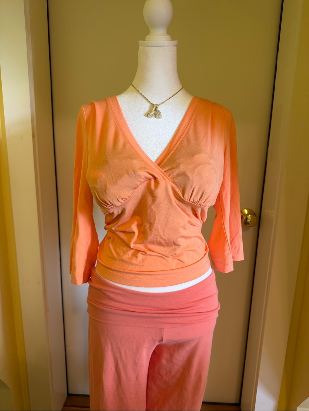Mode Mischief VELINA TOP top in peel